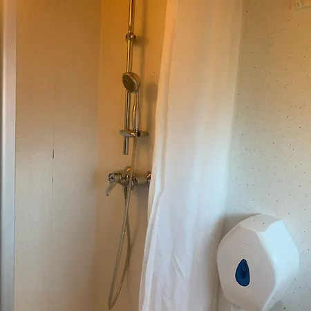 Camp-alta Kamp alanı *